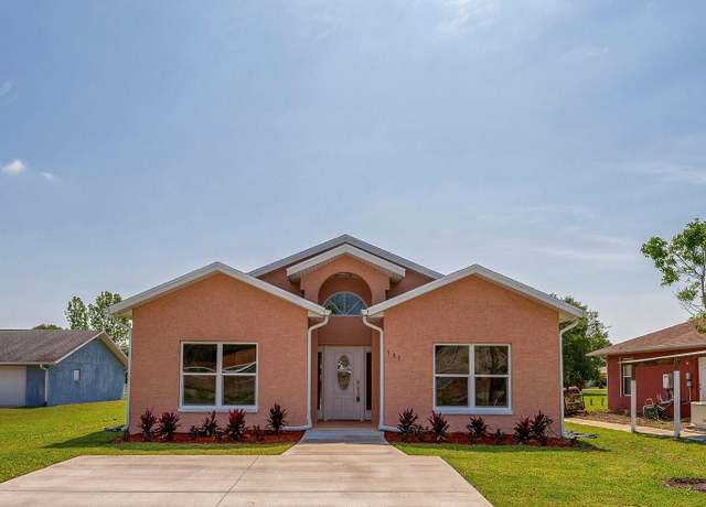 Property at 707 Hamilton St, New Smyrna Beach, FL 32168, 3 beds, 2 baths