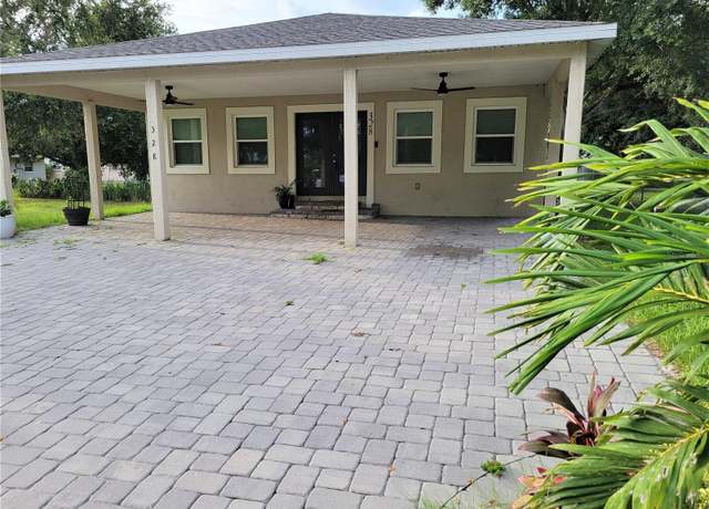 Property at 328 20th St W, Palmetto, FL 34221, 3 beds, 2 baths