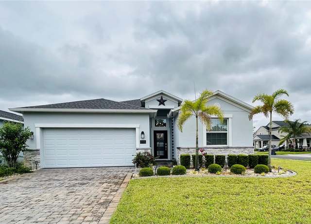 Property at 496 Brunswick Dr, Davenport, FL 33837, 4 beds, 3 baths