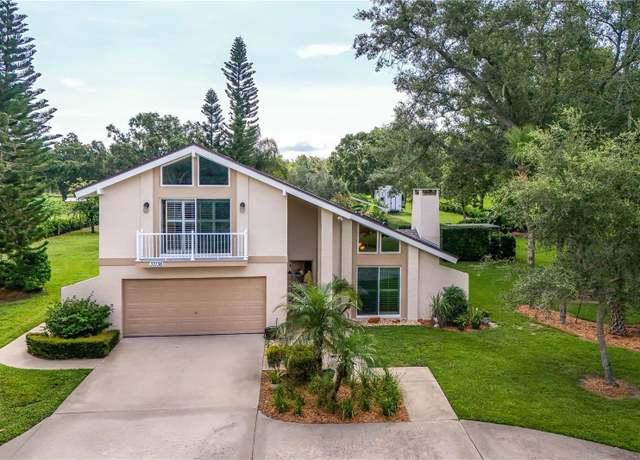 Property at 37138 Lake Yale Pl, Grand Island, FL 32735, 4 beds, 3 baths