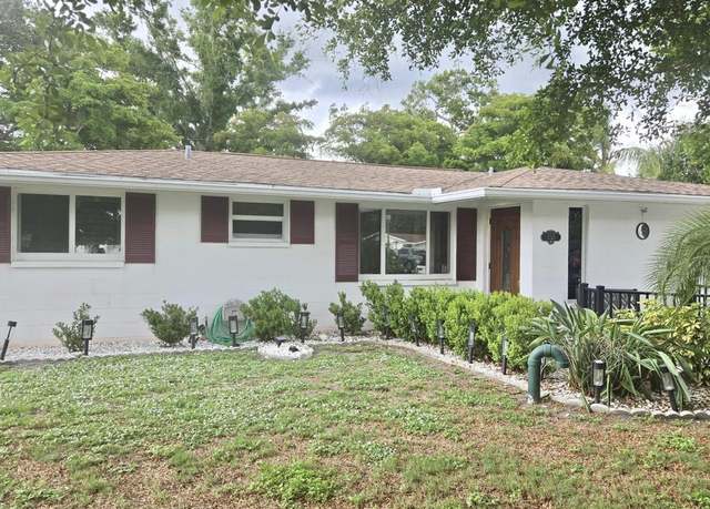 Property at 5325 Murdock Ave, Sarasota, FL 34231, 3 beds, 2 baths