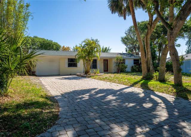 Property at 1 Carley Cir, New Smyrna Beach, FL 32169, 3 beds, 3 baths