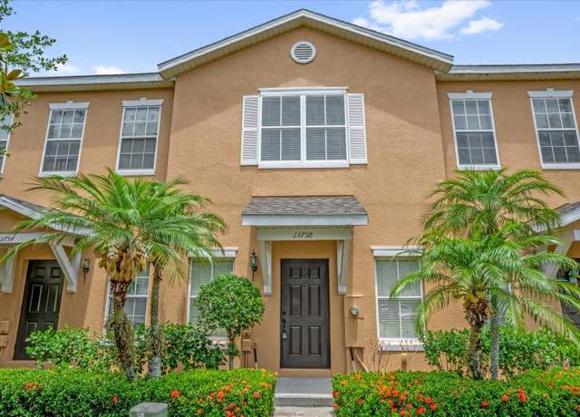 Property at 13758 Daniels Landing Cir, Winter Garden, FL 34787, 2 beds, 2.5 baths