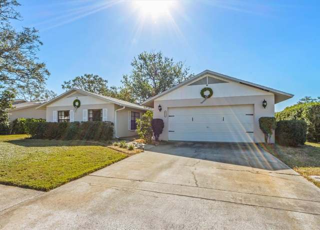 Property at 4513 33rd Ave W, Bradenton, FL 34209, 3 beds, 3 baths