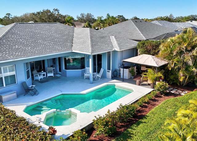 Property at 7453 Featherstone Blvd, Sarasota, FL 34238, 3 beds, 2 baths