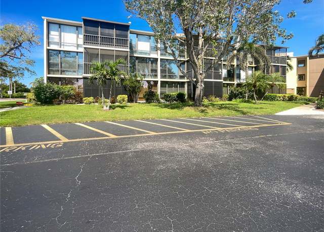 Property at 612 Bird Bay Dr S #113, Venice, FL 34285, 2 beds, 2 baths