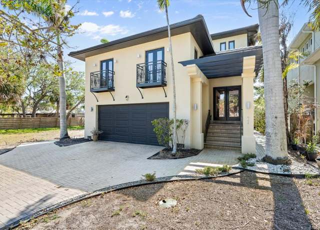 Property at 4964 Commonwealth Dr, Sarasota, FL 34242, 3 beds, 4 baths