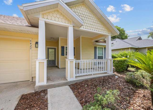 Property at 7422 SW 84th Dr, Gainesville, FL 32608, 3 beds, 2 baths