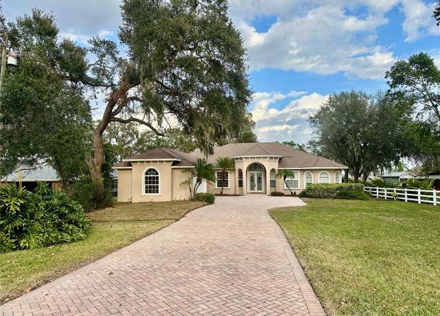 Property at 1006 W Lake Hamilton Dr, Winter Haven, FL 33881, 3 beds, 2.5 baths