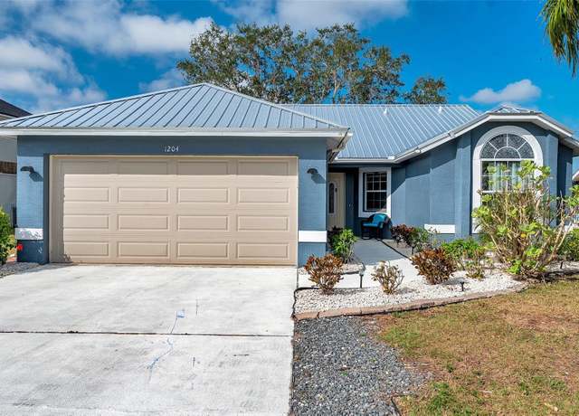 Property at 1204 50th St E, Bradenton, FL 34208, 3 beds, 2 baths