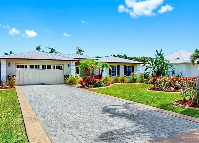 Property at 205 24th Ave SW, Ruskin, FL 33570, 3 beds, 2 baths