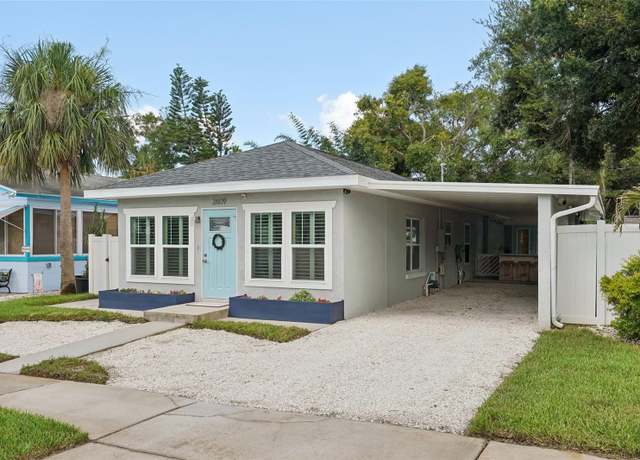 Property at 2609 Upton St S, Gulfport, FL 33711, 3 beds, 2 baths