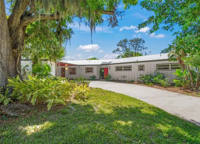 Property at 2920 Pony Ln, Sarasota, FL 34232, 4 beds, 3 baths