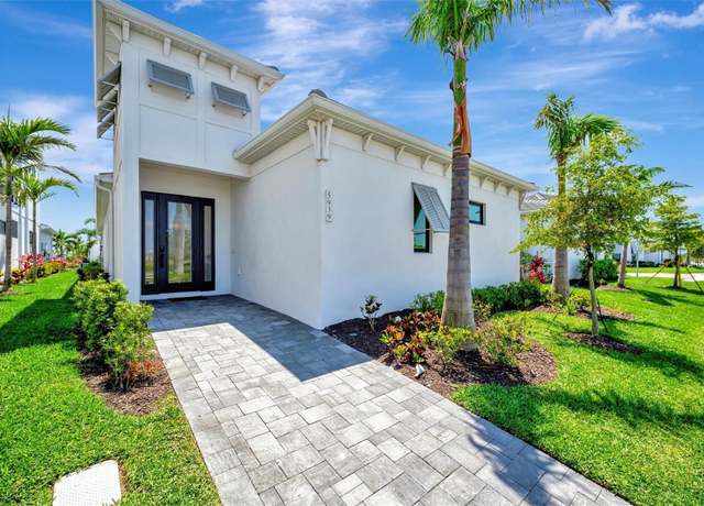 Property at 5939 Redbay Blvd, Bradenton, FL 34210, 3 beds, 2 baths