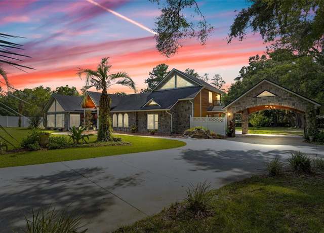 Property at 518 SW Little Rd, Lake City, FL 32024, 3 beds, 5 baths
