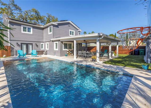 Property at 4514 W Beachway Dr, Tampa, FL 33609, 3 beds, 2.5 baths