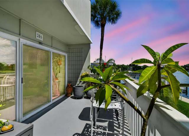 Property at 2424 W Tampa Bay Blvd Unit D206, Tampa, FL 33607, 2 beds, 2 baths