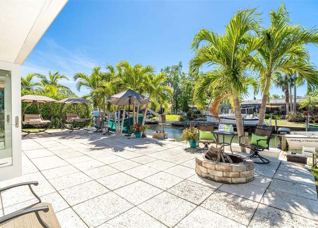 Property at 1648 Shelburne Ln, Sarasota, FL 34231, 3 beds, 2 baths
