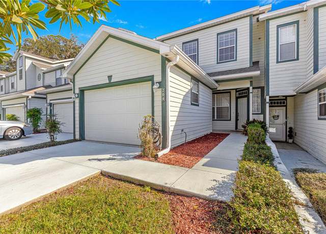 Property at 231 NE 28th Ave #204, Ocala, FL 34470, 3 beds, 2.5 baths