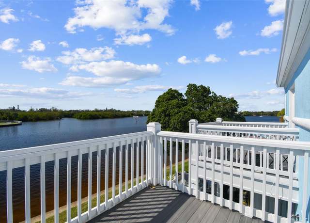 Property at 3825 Pompano Dr SE, St Petersburg, FL 33705, 2 beds, 1.5 baths