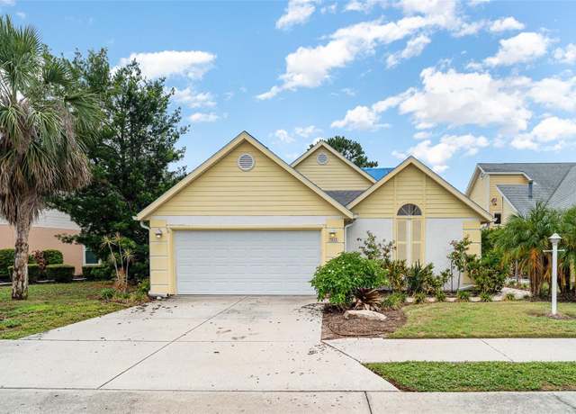 Property at 7833 Ontario Street Cir, Sarasota, FL 34243, 2 beds, 2 baths