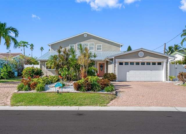 Property at 538 Crystal Dr, Madeira Beach, FL 33708, 5 beds, 4 baths