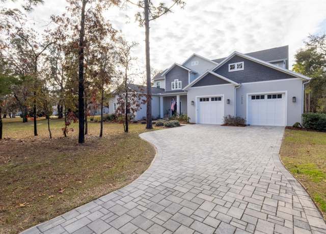 Property at 18025 Nimick Rd, Weeki Wachee, FL 34614, 6 beds, 4.5 baths