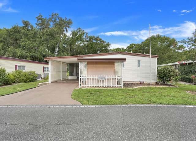 Property at 119 Royal Palm Dr, Leesburg, FL 34748, 2 beds, 2 baths