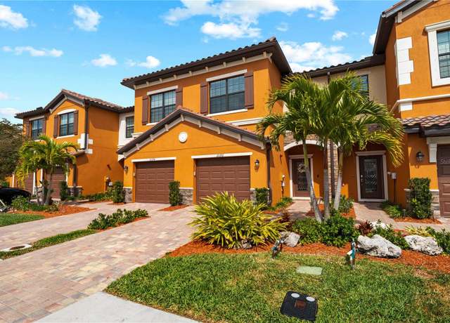 Property at 20392 Lagente Cir, Venice, FL 34293, 3 beds, 2.5 baths