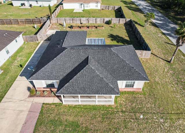 Property at 20 Hemlock Trl, Ocala, FL 34472, 3 beds, 2 baths