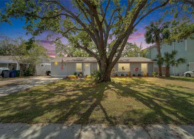 Property at 4414 W EL Prado Blvd, Tampa, FL 33629, 3 beds, 2 baths