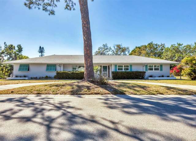 Property at 3124 Tanglewood Dr, Sarasota, FL 34239, 3 beds, 2 baths