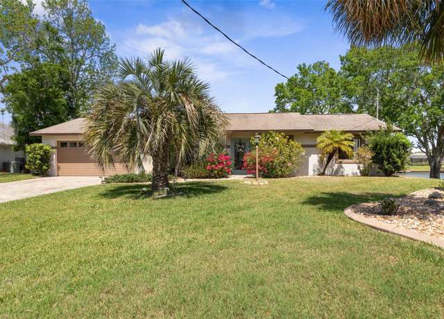 Property at 21 Comet Ct, Palm Coast, FL 32137, 3 beds, 2 baths