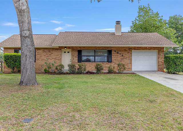 Property at 2819 NE 32nd Pl, Ocala, FL 34479, 3 beds, 2 baths