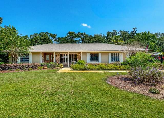 Property at 1096 Dyson Dr, Winter Springs, FL 32708, 3 beds, 2.5 baths