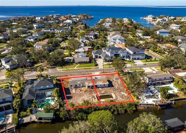 Property at 2618 S Dundee St, Tampa, FL 33629, 4 beds, 3 baths