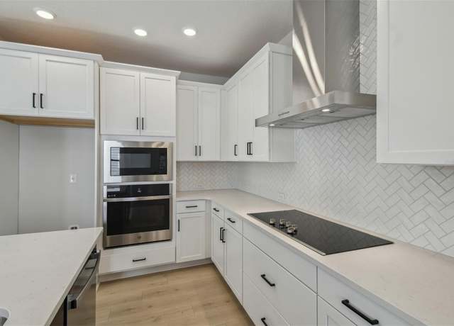 Property at 3077 Voyager Ave, St Cloud, FL 34771, 3 beds, 2 baths