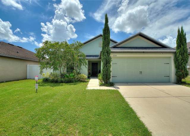 Property at 1230 Woodlark Dr, Haines City, FL 33844, 3 beds, 2 baths