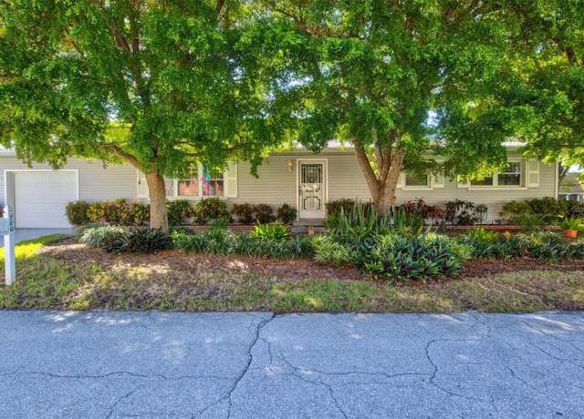 Property at 780 Tarawitt Dr, Longboat Key, FL 34228, 3 beds, 2 baths