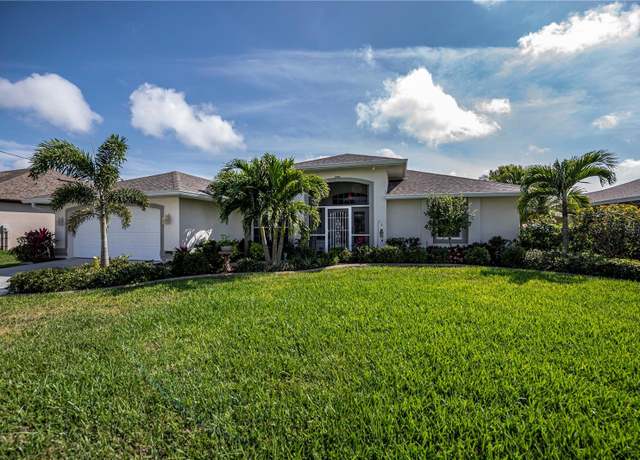 Property at 2702 SW 31st Ln, Cape Coral, FL 33914, 3 beds, 2 baths