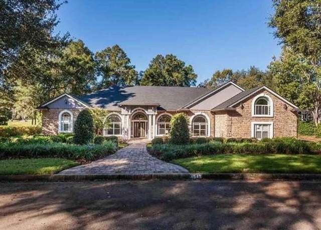 Property at 4548 SW 97th Ter, Gainesville, FL 32608, 5 beds, 5 baths