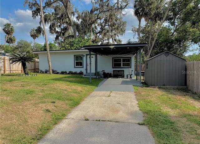 Property at 2350 Valley Dr, Apopka, FL 32703, 3 beds, 2 baths