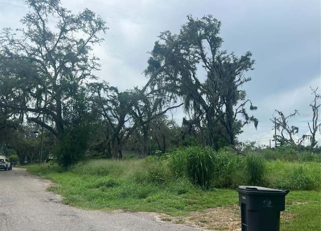 Property at 9323 Ripley Rd Unit B, Thonotosassa, FL 33592