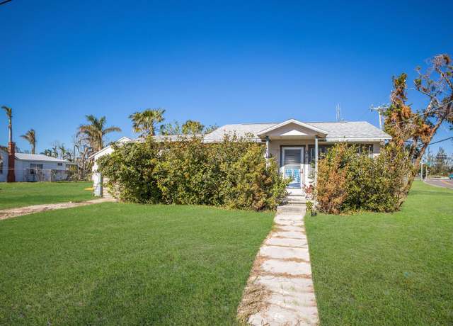 Property at 11907 45th Ave W, Cortez, FL 34215, 1 bed, 1 bath