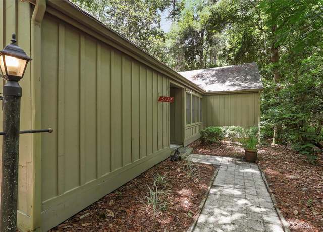 Property at 5112 SW 86th Ter, Gainesville, FL 32608, 3 beds, 2 baths