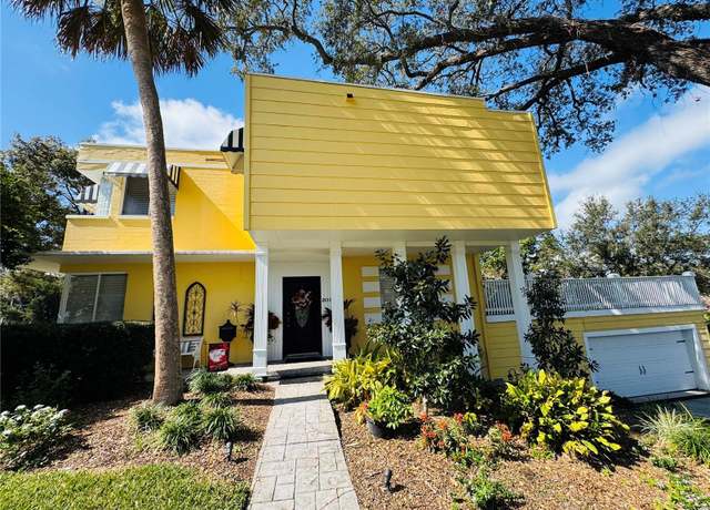 Property at 2015 E Beacon BY Way, Lakeland, FL 33803, 4 beds, 2.5 baths