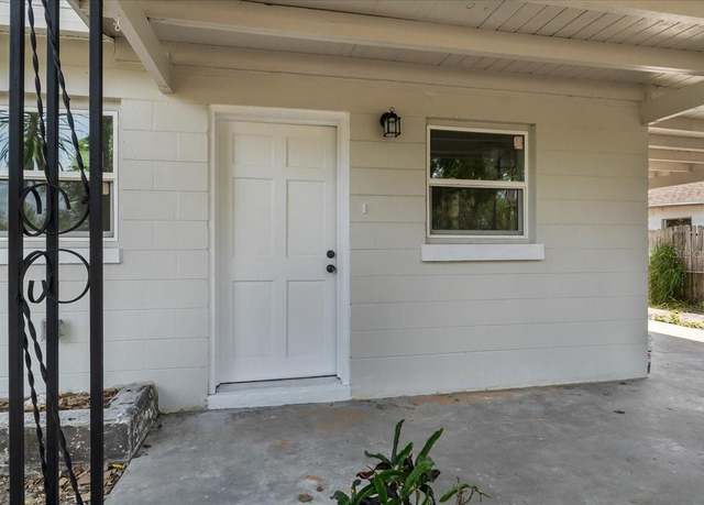Property at 4760 Holton Rd, Auburndale, FL 33823, 2 beds, 1 bath