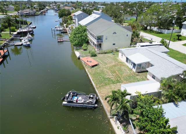 Property at 13928 Raie Ave, Hudson, FL 34667, 3 beds, 1 bath