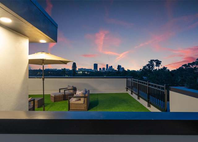 Property at 2120 4th St S, St Petersburg, FL 33705, 3 beds, 3.5 baths