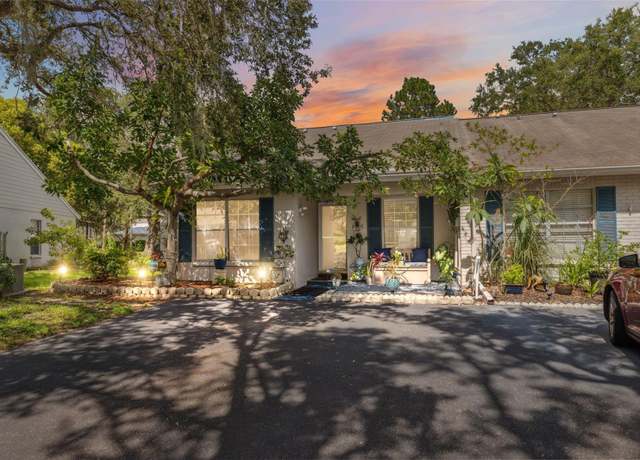 Property at 1136 Thayer St, Safety Harbor, FL 34695, 2 beds, 2 baths